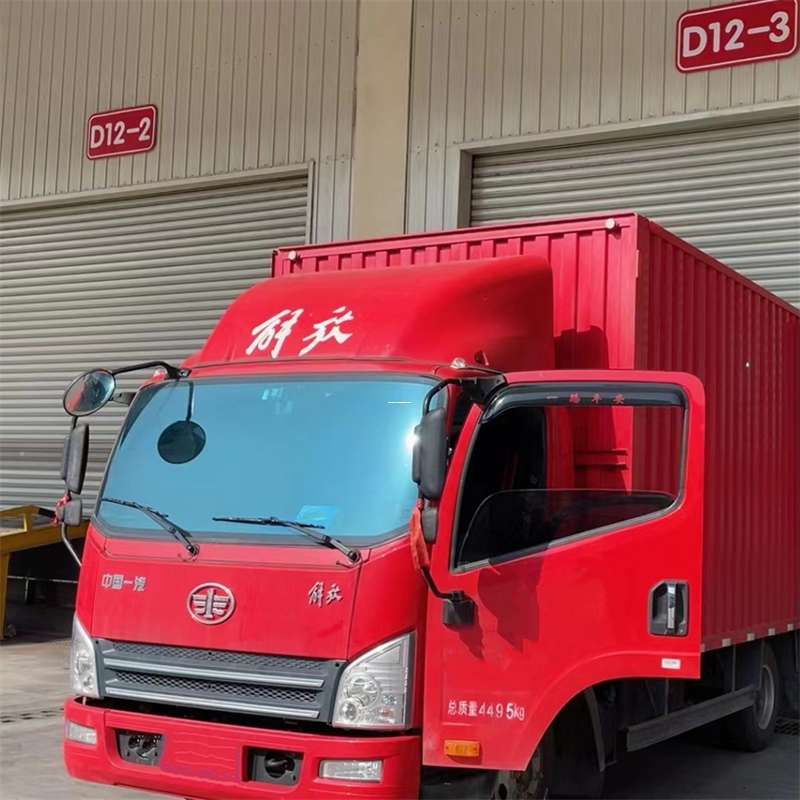 泰山区阿拉尔市物流专线：大件快运与进仓出口的高效之旅